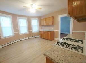 23 Marmon St in New Britain, CT - Building Photo - Building Photo