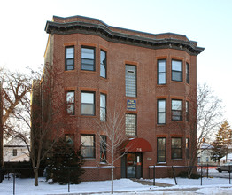 716 Selby Ave in St. Paul, MN - Building Photo - Building Photo