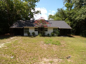 5945 NW 15th St in Ocala, FL - Building Photo - Building Photo