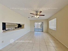4205 Gray Squirrel Ln in New Port Richey, FL - Foto de edificio - Building Photo