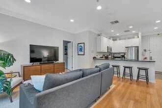1300 Grand St in Hoboken, NJ - Building Photo - Building Photo
