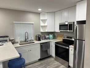 7020 Mango Ave S in St. Petersburg, FL - Building Photo - Building Photo