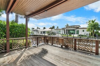 1320 Marlin Dr in Naples, FL - Building Photo - Building Photo