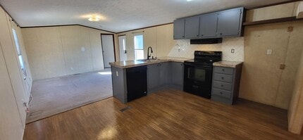 387 Basin Rd in Ardmore, OK - Building Photo - Building Photo