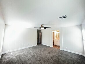 3958 N Empress Charm Ct in Las Vegas, NV - Building Photo - Building Photo
