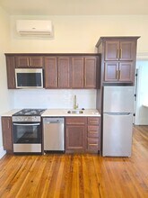 1205 Lee St, Unit 1 in Covington, KY - Foto de edificio - Building Photo