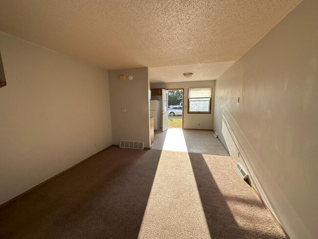 32-46 Manor Dr in Eldridge, IA - Building Photo - Building Photo