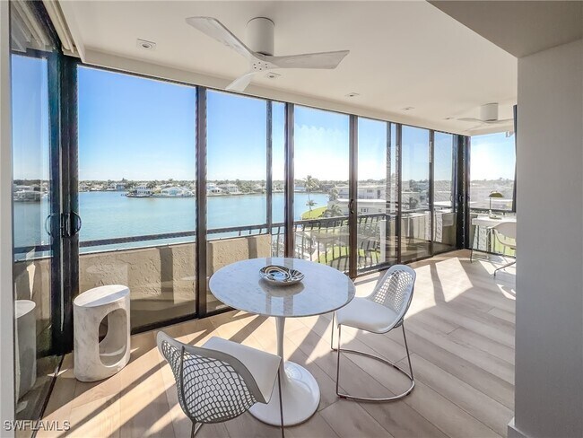 property at 3430 Gulf Shore Blvd N