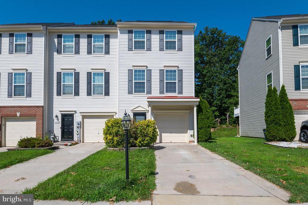7706 Timbercross Ln in Glen Burnie, MD - Building Photo