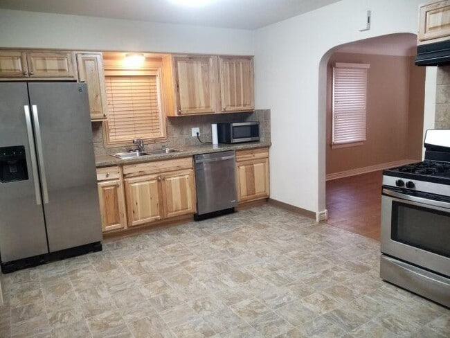 property at 1209 N 26th St