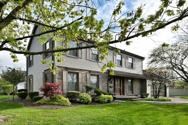 property at 420 E Madison St