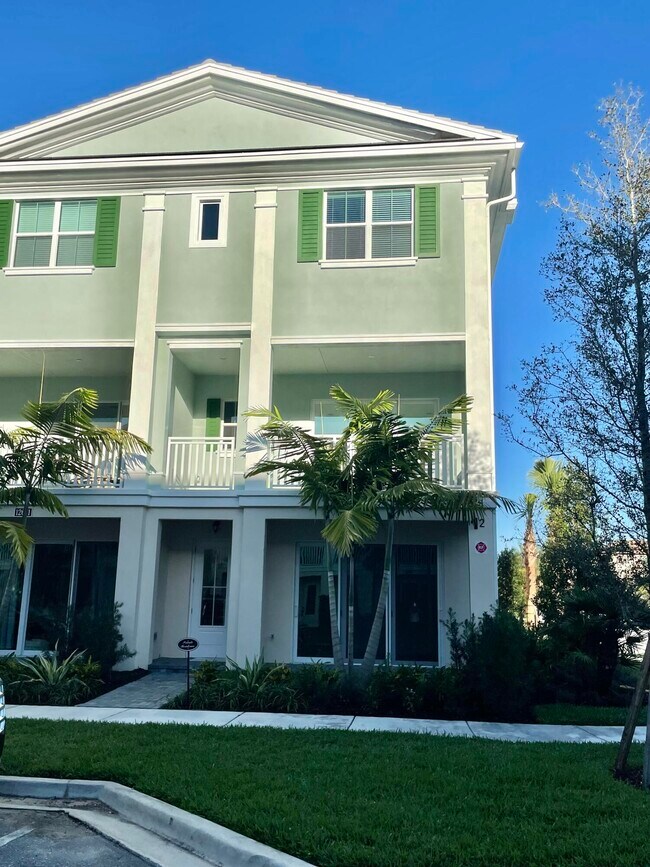 12625 Machiavelli Way in Palm Beach Gardens, FL - Building Photo - Building Photo