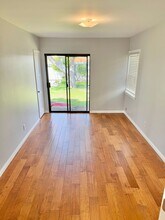 1909 Speyer Ln-Unit -Front House in Redondo Beach, CA - Foto de edificio - Building Photo