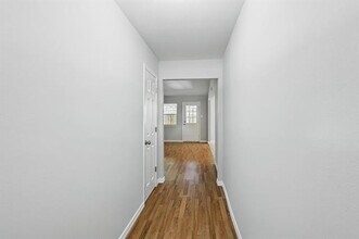 8609 Main St in North Richland Hills, TX - Building Photo - Building Photo