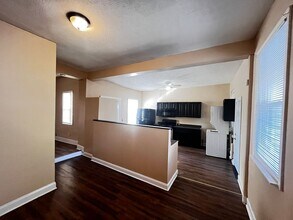1029 E Washington St in Louisville, KY - Building Photo - Building Photo