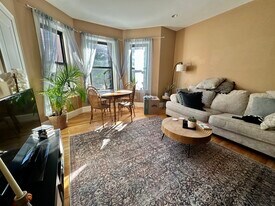 2 Lothian Rd, Unit 6-2 in Boston, MA - Building Photo