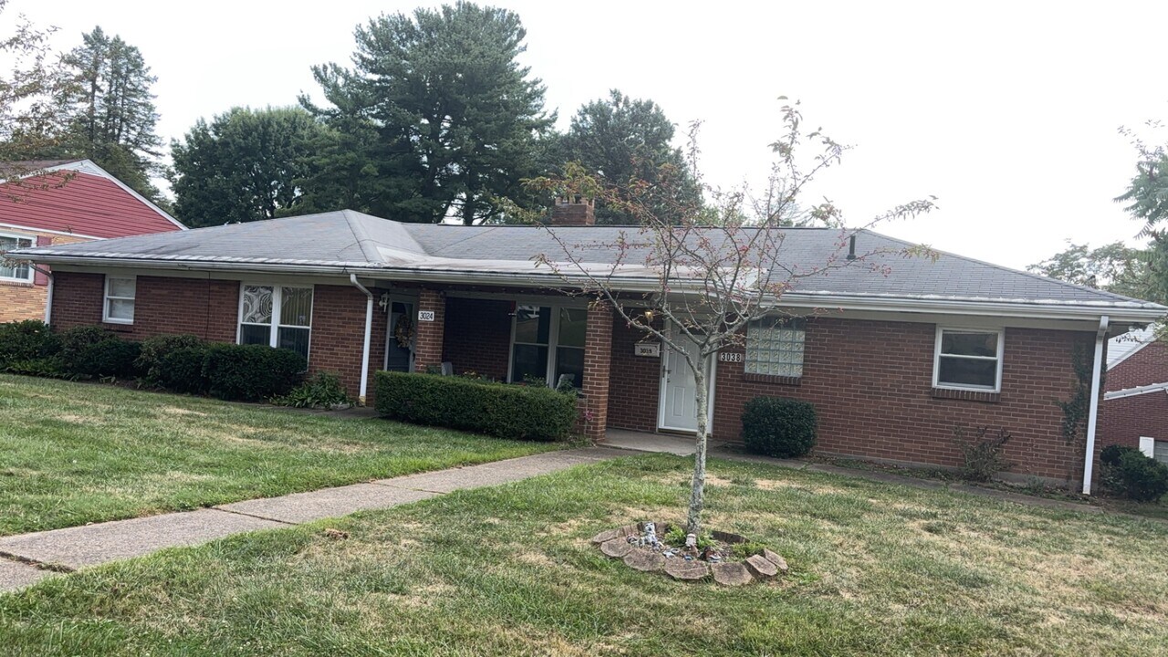 3024 Glendwell Rd in Steubenville, OH - Foto de edificio