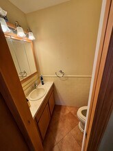7 Russell Pl in Glen Cove, NY - Foto de edificio - Building Photo