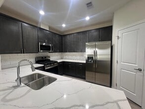 851 Arbor Pnes Ct in Conroe, TX - Building Photo - Building Photo