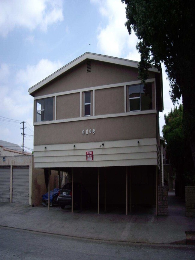 6608 Middleton St in Huntington Park, CA - Building Photo - Building Photo