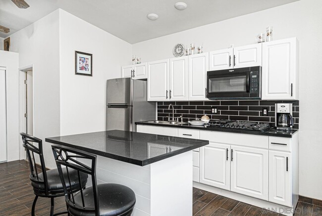 property at 262 Flowerdale Ln