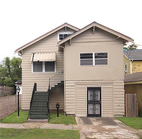 property at 922 Hillary St