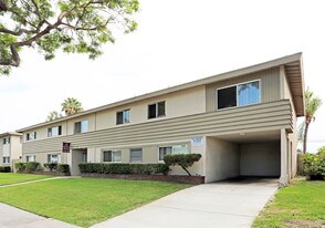 11802 Stuart Dr Apartments