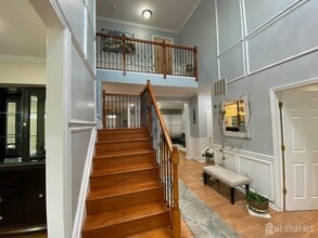 2 Hampshire Pl in Monroe Township, NJ - Building Photo - Building Photo