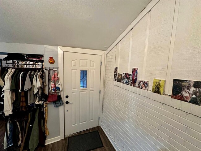 4630 Woodside St in Houston, TX - Building Photo - Building Photo
