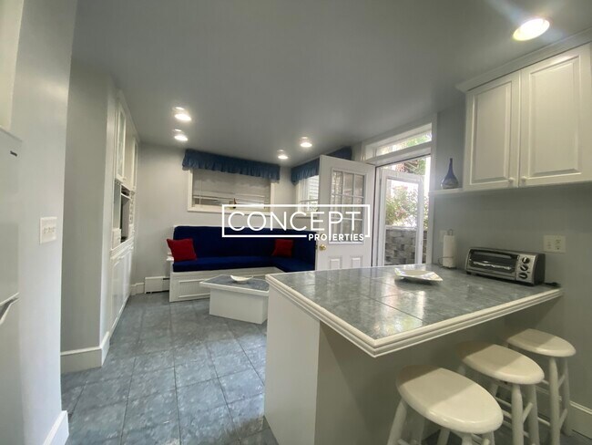 101 Orleans St in Boston, MA - Building Photo - Building Photo