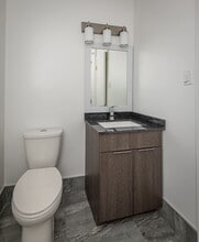 West Villa in Edmonton, AB - Building Photo - Building Photo