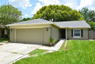 1135 Covington St in Oviedo, FL - Building Photo