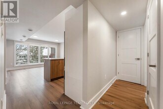 342 Fifth Ave in Ottawa, ON - Building Photo - Building Photo