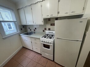 90 Winthrop Shore Dr, Unit 3A in Winthrop, MA - Foto de edificio - Building Photo