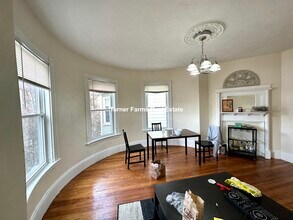 8 Carmel St, Unit 3 in Boston, MA - Building Photo - Building Photo