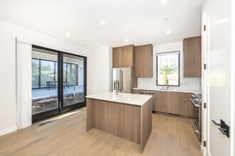 3737 El Centro St in Palo Alto, CA - Building Photo - Building Photo