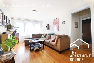 4519 N Milwaukee Ave in Chicago, IL - Building Photo