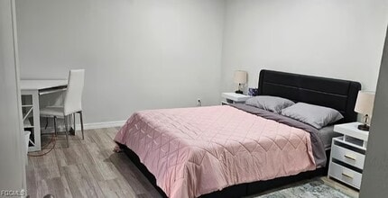 5542 Malt Dr in Ft. Myers, FL - Building Photo - Building Photo
