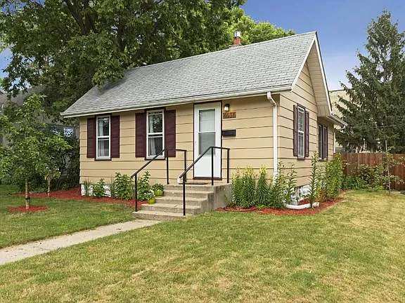 property at 4651 18th Ave S