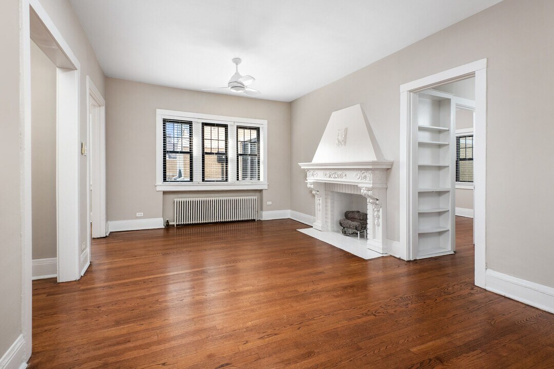 Irving Courts by Reside in Chicago, IL - Building Photo