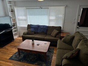 1806 Lenora Dr in Tallahassee, FL - Foto de edificio - Building Photo