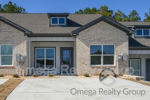 206 Winner Cir in Calera, AL - Building Photo