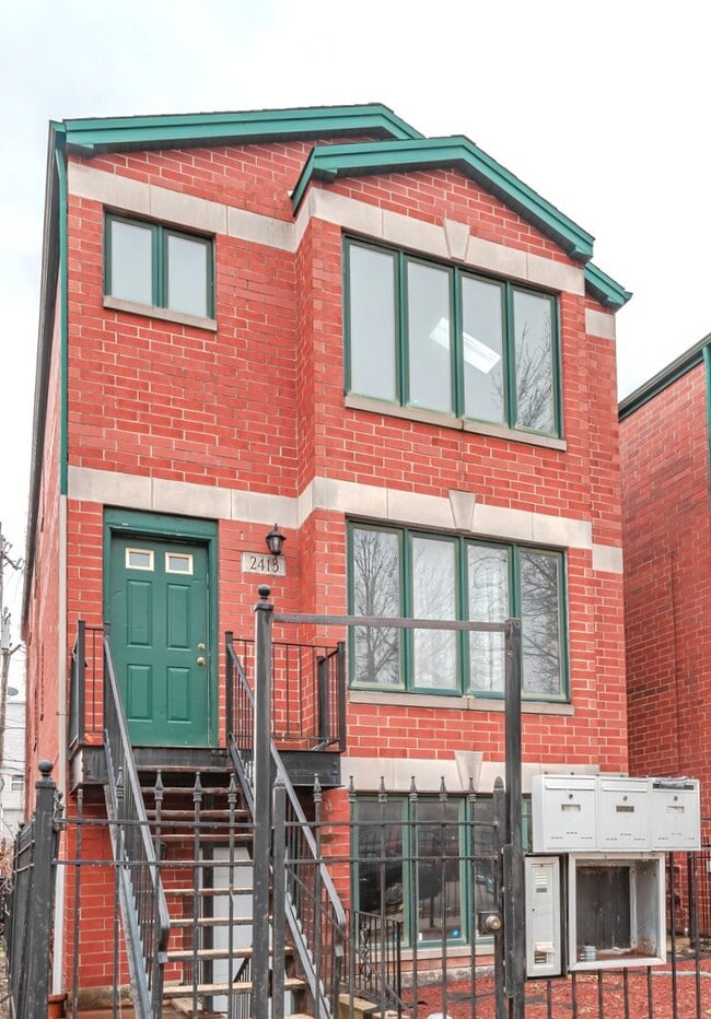 property at 2413 W Taylor St