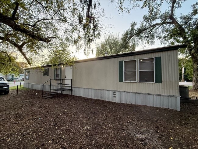 property at 102 S 17th St