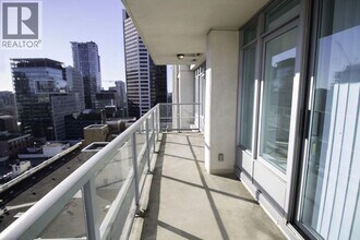 610 Granville St in Vancouver, BC - Building Photo - Building Photo