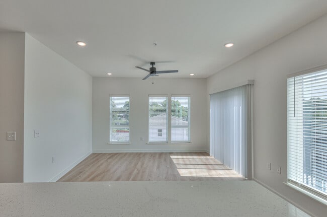 Park24 in Nashville, TN - Foto de edificio - Building Photo