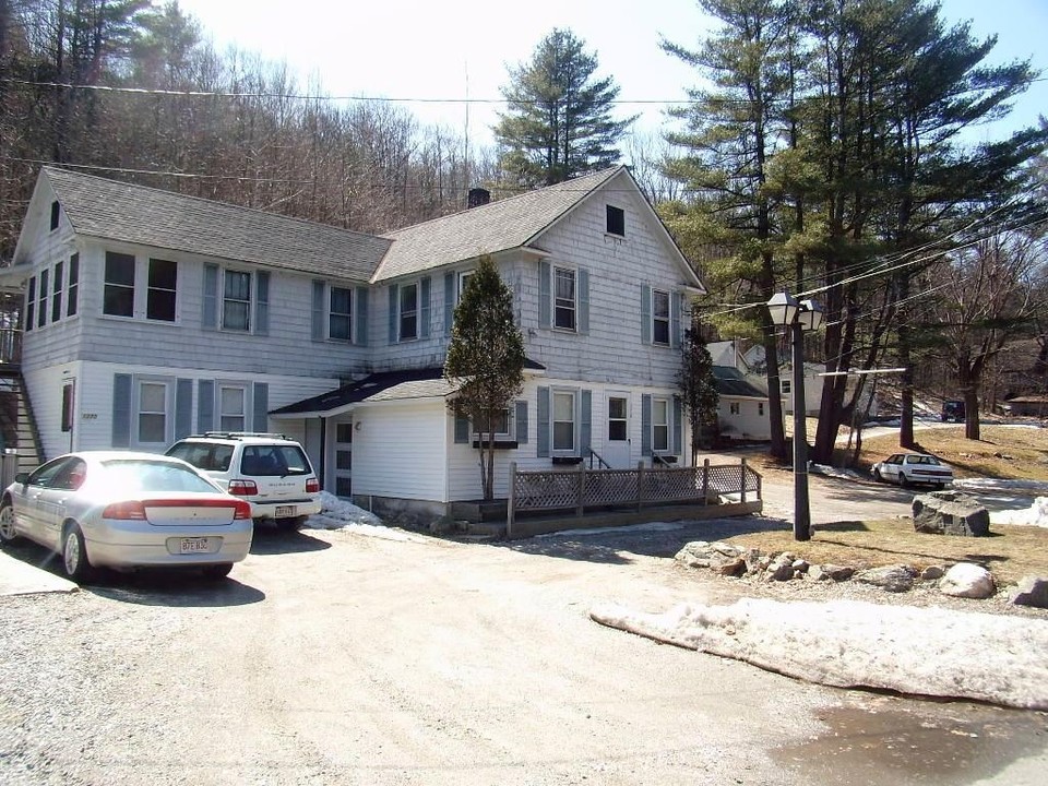 1290 Cape St in Lee, MA - Building Photo