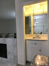 1828 Camden Ave, Unit Camden in Los Angeles, CA - Foto de edificio - Building Photo