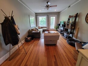 1630 Monument Ave in Richmond, VA - Building Photo - Building Photo