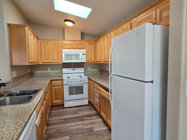 4823 Pecan Dr in Redding, CA - Building Photo - Building Photo